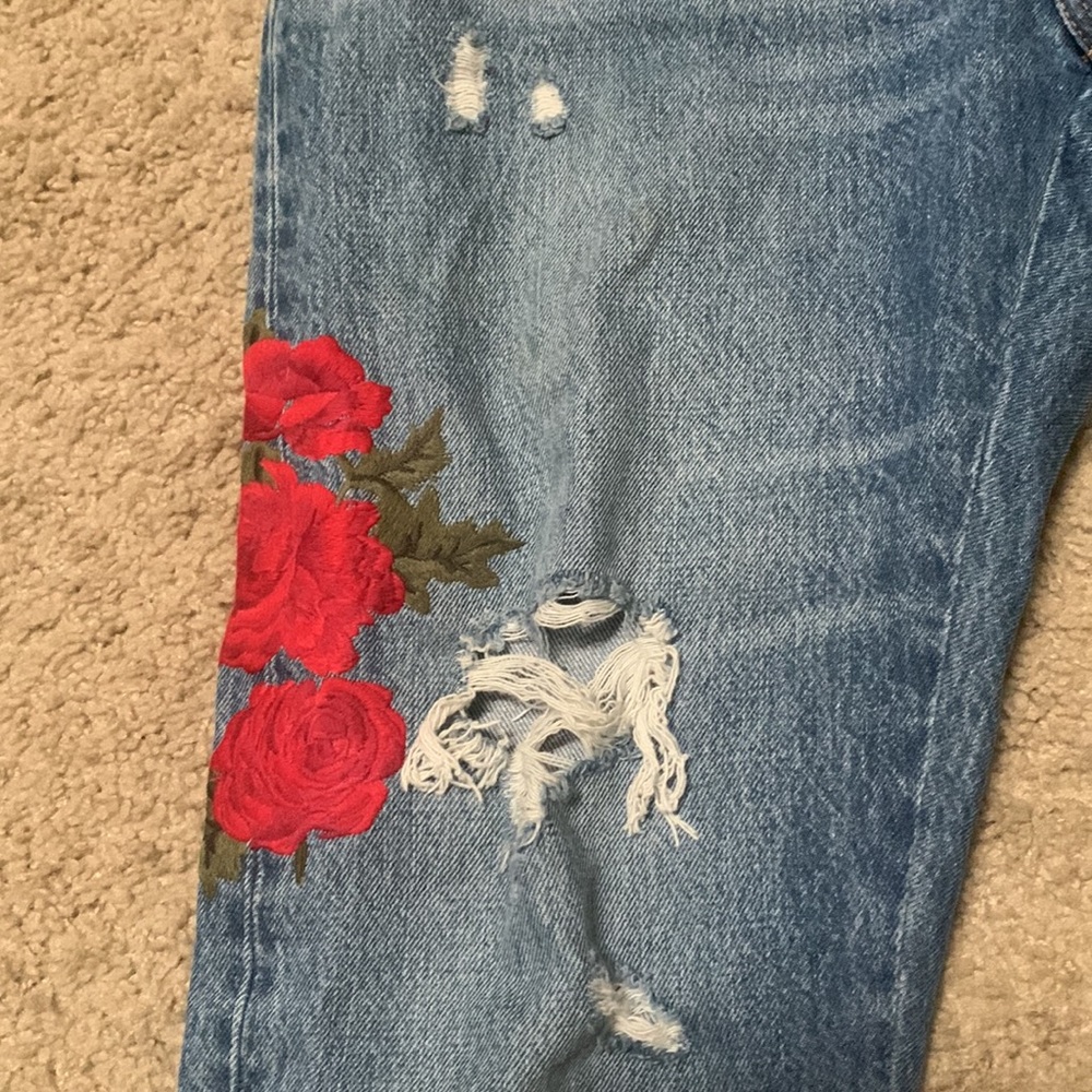 Levi's Blue Cropped Jeans with Red Floral Embroidery - Picture 2 of 4